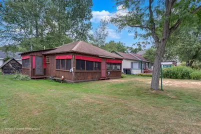 N4532 E Shore Place Rd, Oakland, WI 53523 - Photo 16