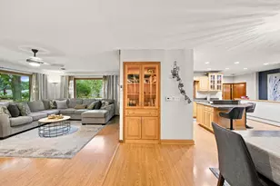 10400 W Pallottine Dr, Greenfield, WI 53228 - Photo 6