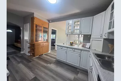 4015  Washington Rd, Kenosha, WI 53144 - Photo 6