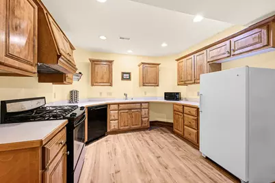 17155  Vanderbilt St, Brookfield, WI 53005 - Photo 32