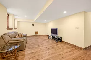 17155 Vanderbilt St, Brookfield, WI 53005 - Photo 30