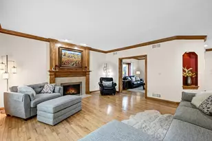 17155 Vanderbilt St, Brookfield, WI 53005 - Photo 8
