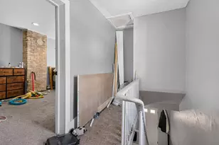 1450 N Humboldt Ave, Milwaukee, WI 53202 - Photo 14