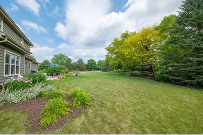 W151N10742  Preserve Pkwy, Germantown, WI 53022 - Photo 36