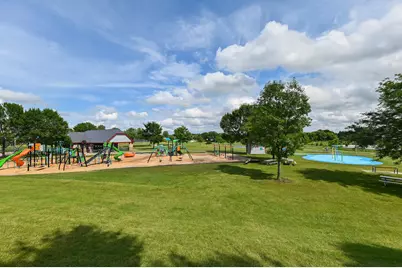 W151N10742  Preserve Pkwy, Germantown, WI 53022 - Photo 40