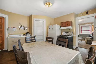 1225 S 35th St, Milwaukee, WI 53215 - Photo 6