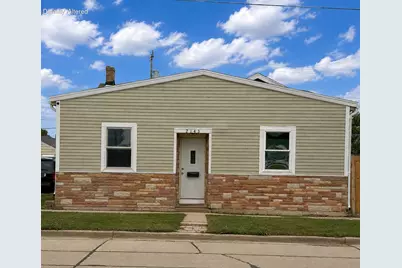 2143  Clark St, Racine, WI 53403 - Photo 2