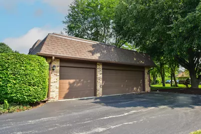 16015  Mark Dr, Brookfield, WI 53005 - Photo 44