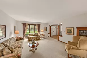 16015 Mark Dr, Brookfield, WI 53005 - Photo 6