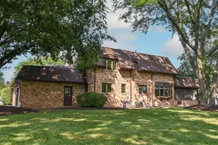 16015 Mark Dr, Brookfield, WI 53005 - Photo 40
