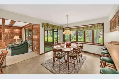 16015  Mark Dr, Brookfield, WI 53005 - Photo 12
