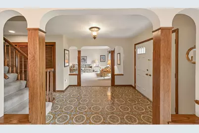 16015  Mark Dr, Brookfield, WI 53005 - Photo 4