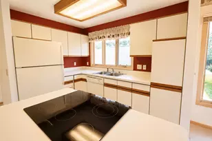 5915 Taylor Ave, Racine, WI 53403 - Photo 8