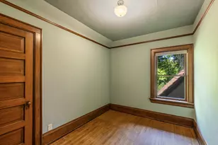 6789 N Elm Tree Rd, Glendale, WI 53217 - Photo 18