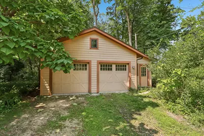 6789 N Elm Tree Rd, Glendale, WI 53217 - Photo 26