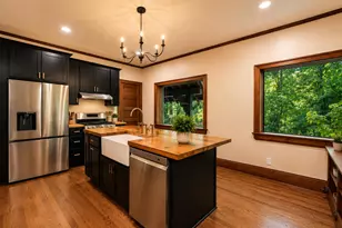 6789 N Elm Tree Rd, Glendale, WI 53217 - Photo 8