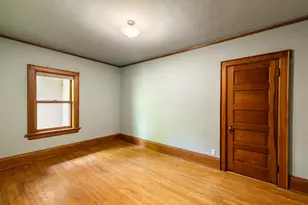 6789 N Elm Tree Rd, Glendale, WI 53217 - Photo 16