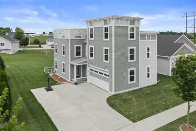 822  Skypark Dr, Hartford, WI 53027 - Photo 28