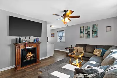 3850 S 18th St, Milwaukee, WI 53221 - Photo 8