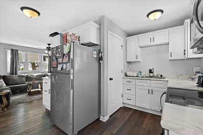 3850 S 18th St, Milwaukee, WI 53221 - Photo 12