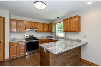 N58W23798  Hastings Ct, Sussex, WI 53089 - Photo 16