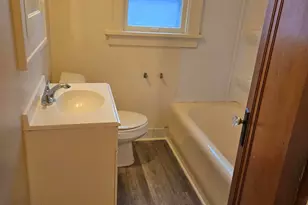 4136 N 21st St, Milwaukee, WI 53209 - Photo 8