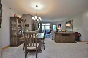 N74W13737 Appleton Ave, Menomonee Falls, WI 53051 - Photo 12