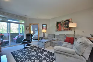 N74W13737 Appleton Ave, Menomonee Falls, WI 53051 - Photo 6