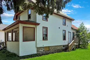 519 Hill St, Sparta, WI 54656 - Photo 8