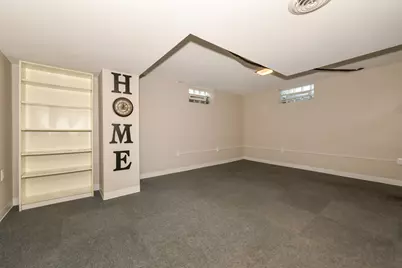 2400 S 100th St, West Allis, WI 53227 - Photo 20