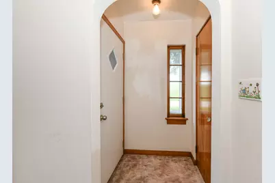 2400 S 100th St, West Allis, WI 53227 - Photo 4