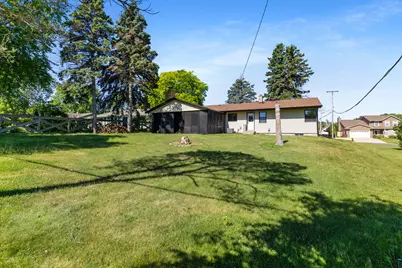 1858  East Dr, East Troy, WI 53120 - Photo 20