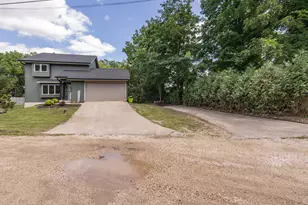 1586 Highland Ave, Richfield, WI 53033 - Photo 4