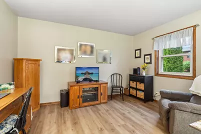 4047 S 70th St, Milwaukee, WI 53220 - Photo 14