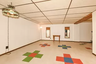 2367 S 118th St, West Allis, WI 53227 - Photo 32