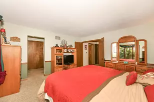 2367 S 118th St, West Allis, WI 53227 - Photo 24