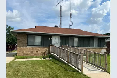 5326  68th St, Kenosha, WI 53142 - Photo 1