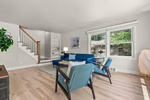 631 N 104th St, Wauwatosa, WI 53226 - Photo 14