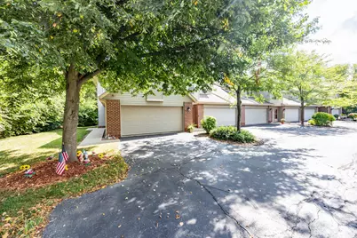 N82W13392  Fond Du Lac Ave #201, Menomonee Falls, WI 53051 - Photo 4