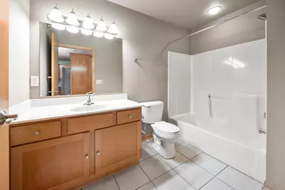 N82W13392  Fond Du Lac Ave #201, Menomonee Falls, WI 53051 - Photo 34