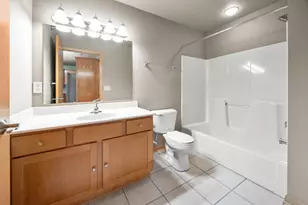 N82W13392 Fond Du Lac Ave, Menomonee Falls, WI 53051 - Photo 34