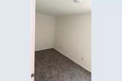 1236  Villa St, Racine, WI 53403 - Photo 4