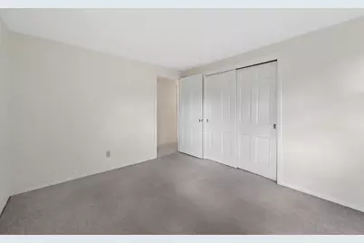 13005 W Scarborough Dr, New Berlin, WI 53151 - Photo 22