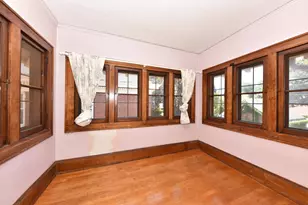 2565 N Grant Blvd, Milwaukee, WI 53210 - Photo 24