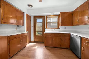 2704 N 84th St, Milwaukee, WI 53222 - Photo 50
