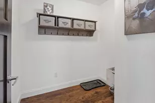 8435 W Concordia Ave, Milwaukee, WI 53222 - Photo 16