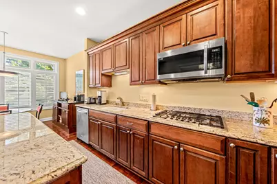 11675 N Aster Woods Cir, Mequon, WI 53092 - Photo 10