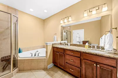 11675 N Aster Woods Cir, Mequon, WI 53092 - Photo 18