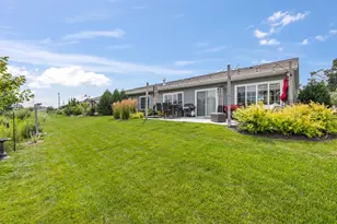 N13W6576 Cedarburg Trl, Cedarburg, WI 53012 - Photo 4