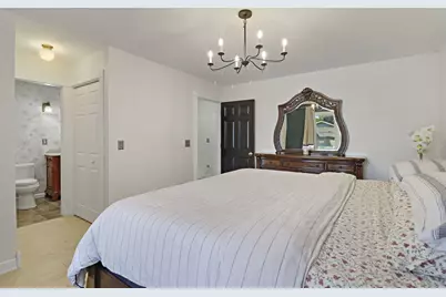 906  114th St, Pleasant Prairie, WI 53158 - Photo 10